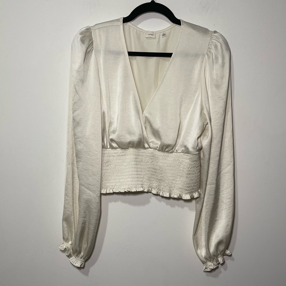 Aritzia Wilfred Women's Cream Wistful long puff sleeve v neck crop top blouse L - Picture 2 of 6